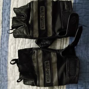 Riding Harley Davidson gloves